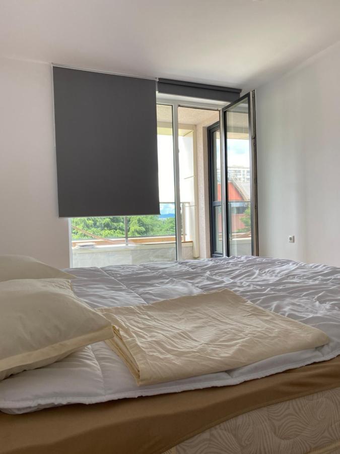 The Ideal Apartment Burgas City Exterior foto